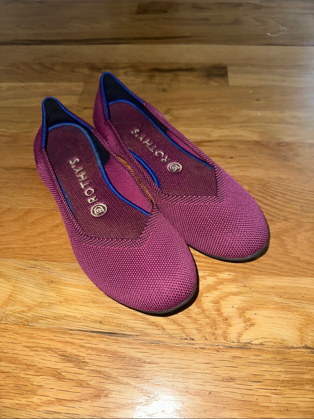 Rothy’s Women’s Slip-On Knit Ballet Flat — Berry Color sz 8